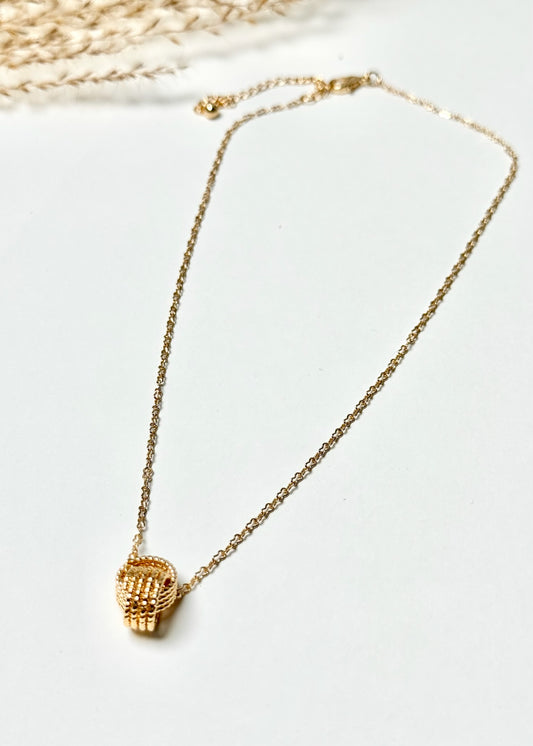 Faye Gold Knot Necklace