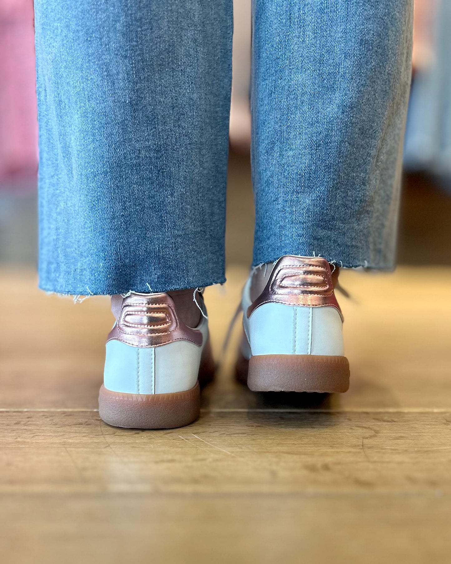 Back 70 Pink Cloud Sneaker