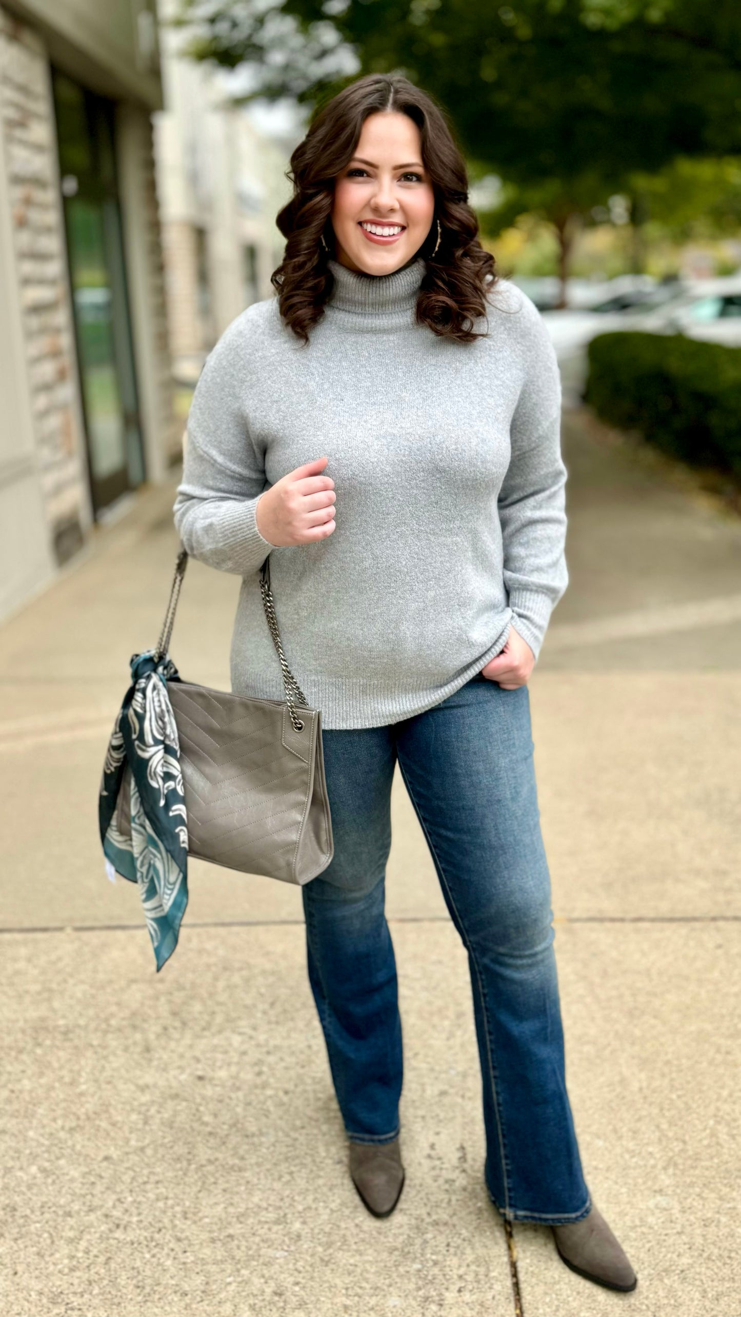 Classic Cozy Turtleneck Sweater - Grey